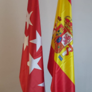 Mástil bandera de España y Comunidad de Madrid
